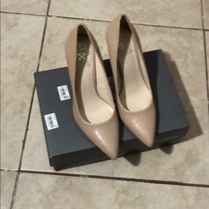 Nude / Cream Pumps / Heels